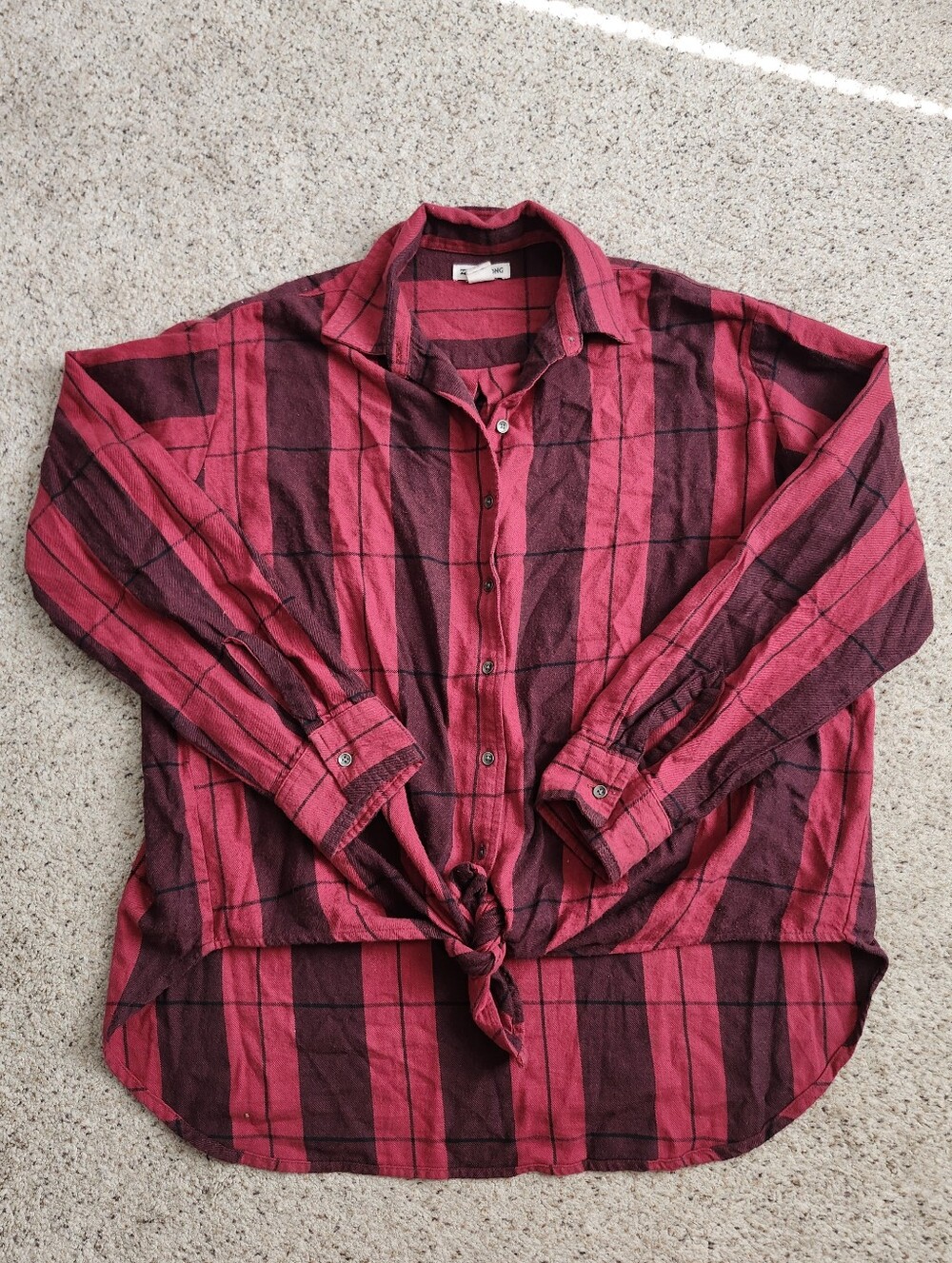 Billabong Red And Black Button Down Cropped Long Sleeve